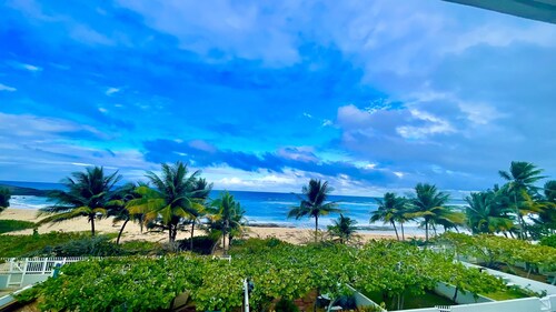 Ocean View Apartament with Patio / BBQ / WIFI, BeachFront 