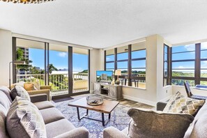 Condo, 1 King Bed (Beachfront condo with wraparound balc) | Living room