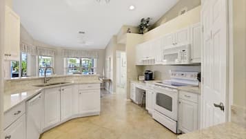 House, Multiple Beds (Peaceful Waterfront home with pool an) | Private kitchen