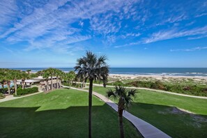 Property grounds - AMELIA ISLAND RESORT - TURTLE DUNES OCEANFRONT CONDO WITH POOL/TENNIS (Fernandina Beach)