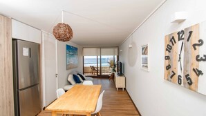 Interior detail - Surfers Paradise (Concon)