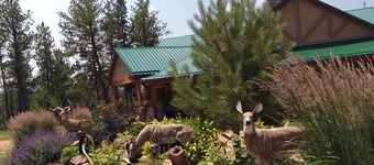 Forest Estate Guest Quarters-Seclusion- Just Minutes from Town