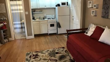 1 dormitorio, tabla de planchar con plancha, wifi gratis y ropa de cama