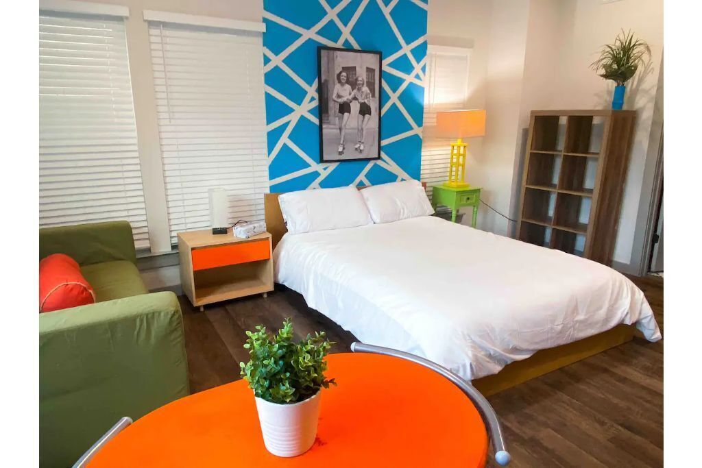 NEW Contemporary Studio in Lower Greenville ⭐️