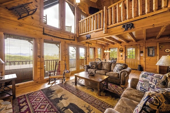 Smart TV, fireplace, offices