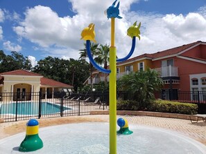 Pool - LAKE BERKLEY (975PT) - 4BR 3.5BA Townhome 2 Master KING suites, gated Resort (Kissimmee)