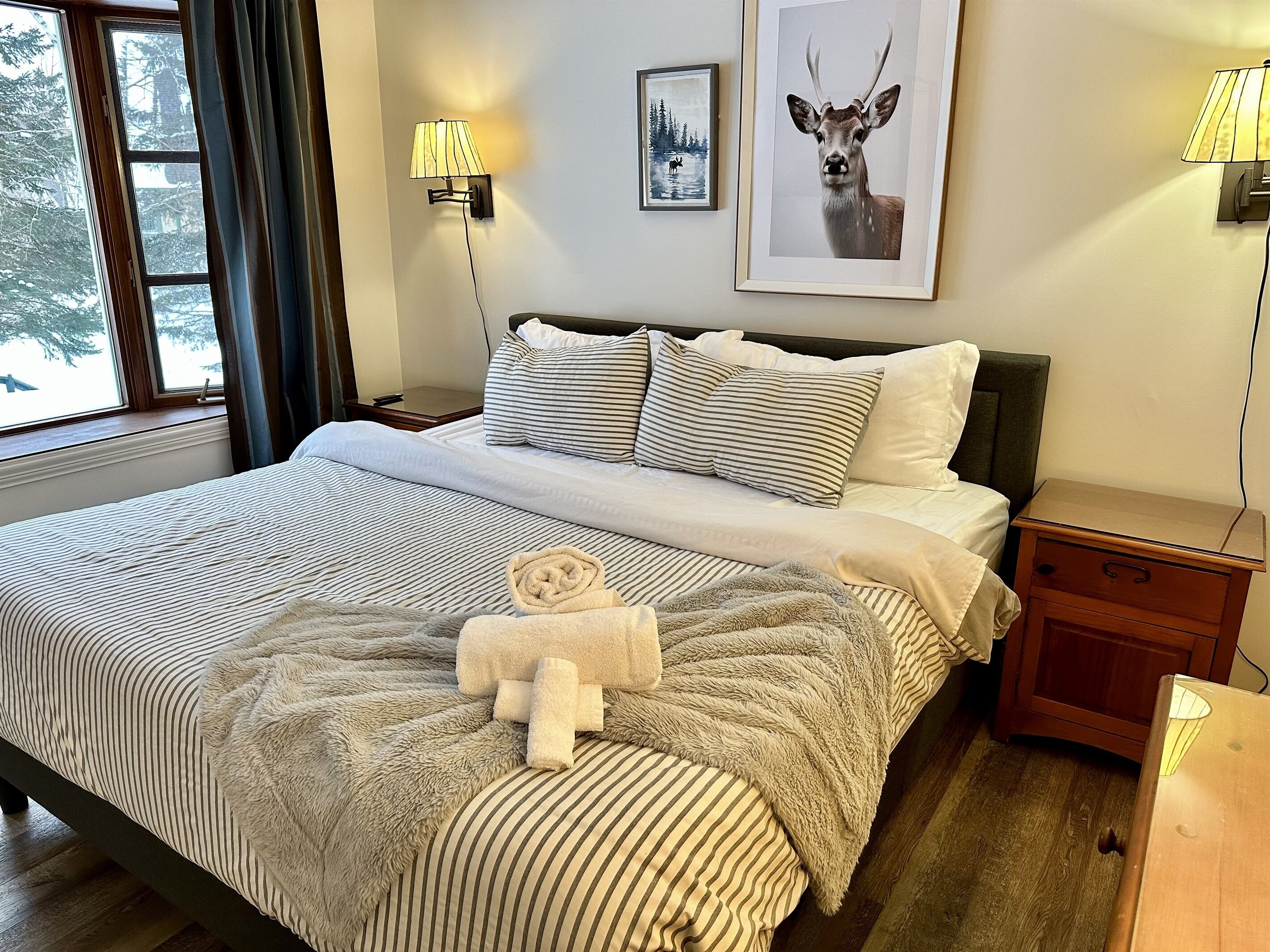 2 chambres, fer et planche à repasser, Wi-Fi gratuit, draps fournis