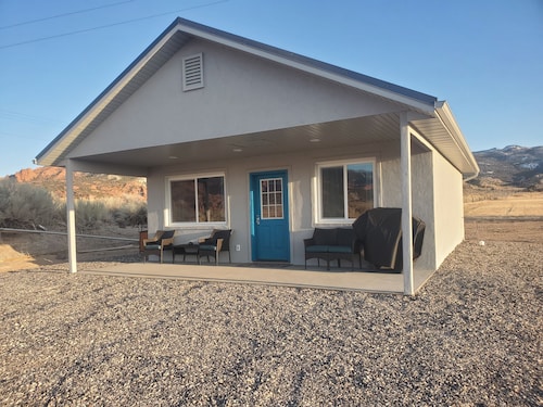 Beautiful cottage at the base of Boulder Mountain! Amazing views all around!