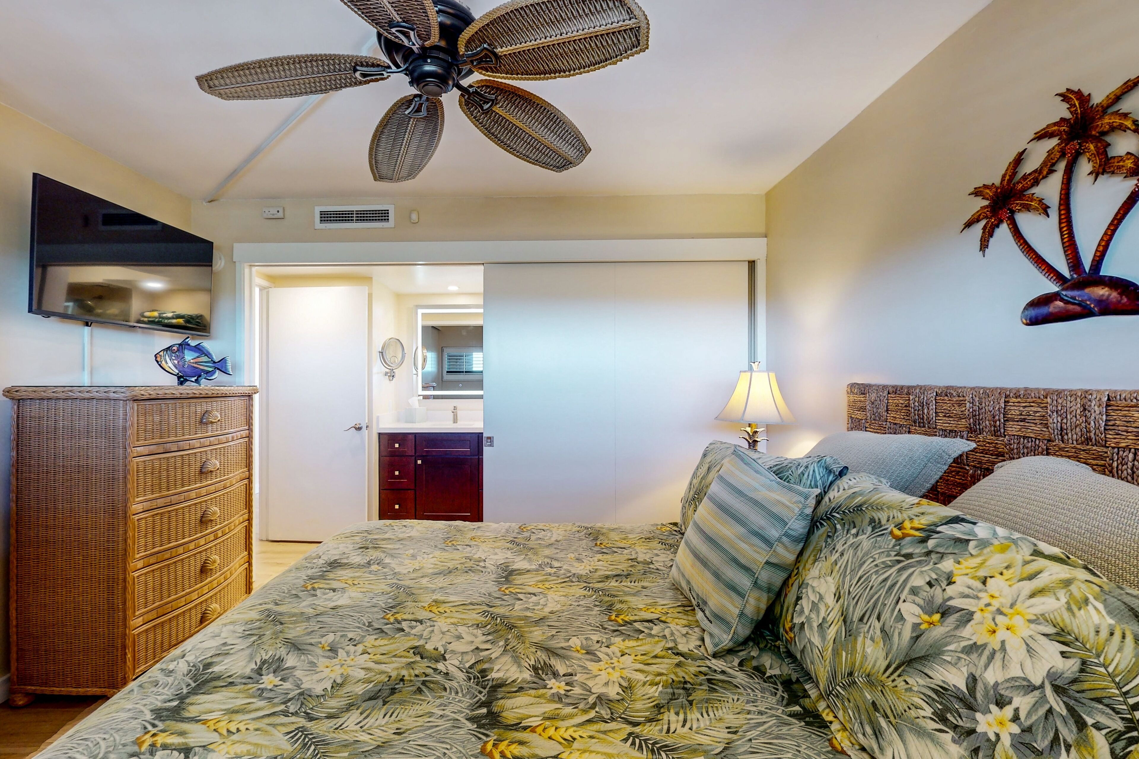 1 bedroom, iron/ironing board, internet, bed sheets