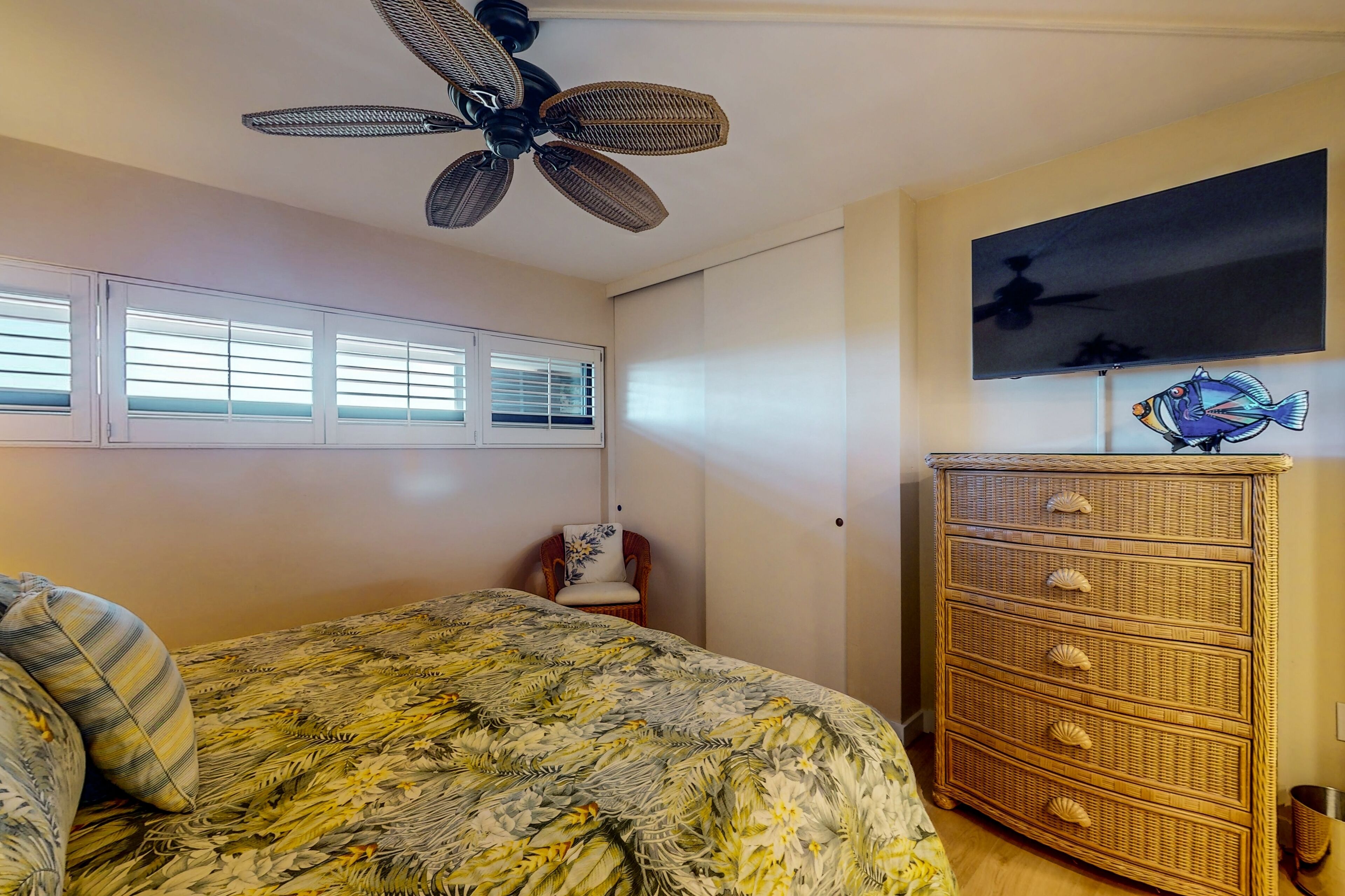 1 bedroom, iron/ironing board, internet, bed sheets