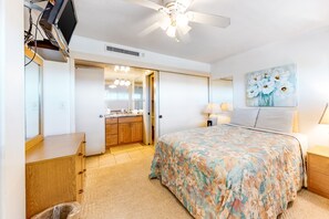 1 dormitorio, tabla de planchar con plancha, wifi y ropa de cama