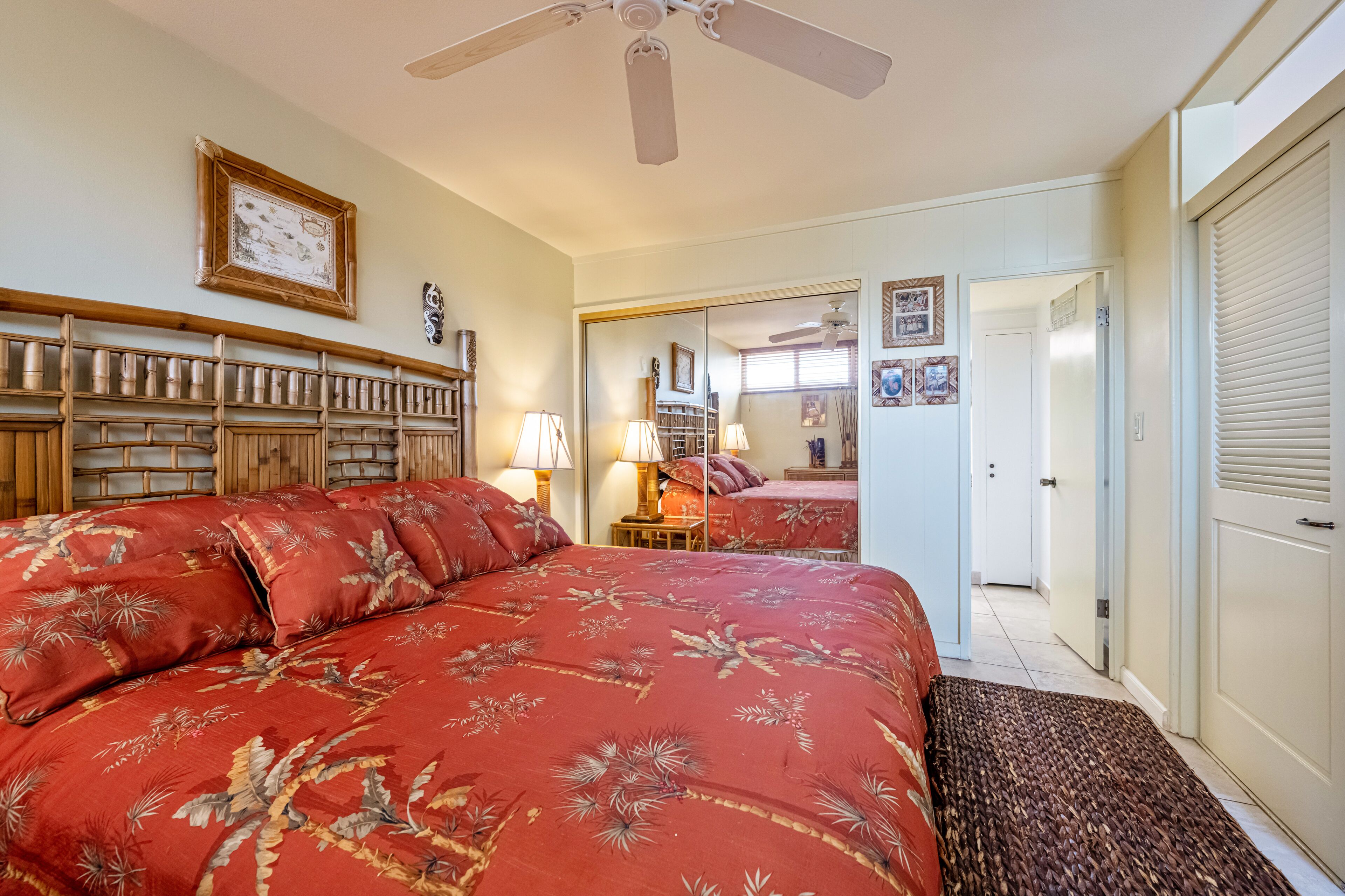 2 bedrooms, iron/ironing board, internet, bed sheets