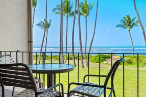 Property grounds - Hale Kai O Kihei condo with pool & free WiFi - swim, surf, & more (Kihei)