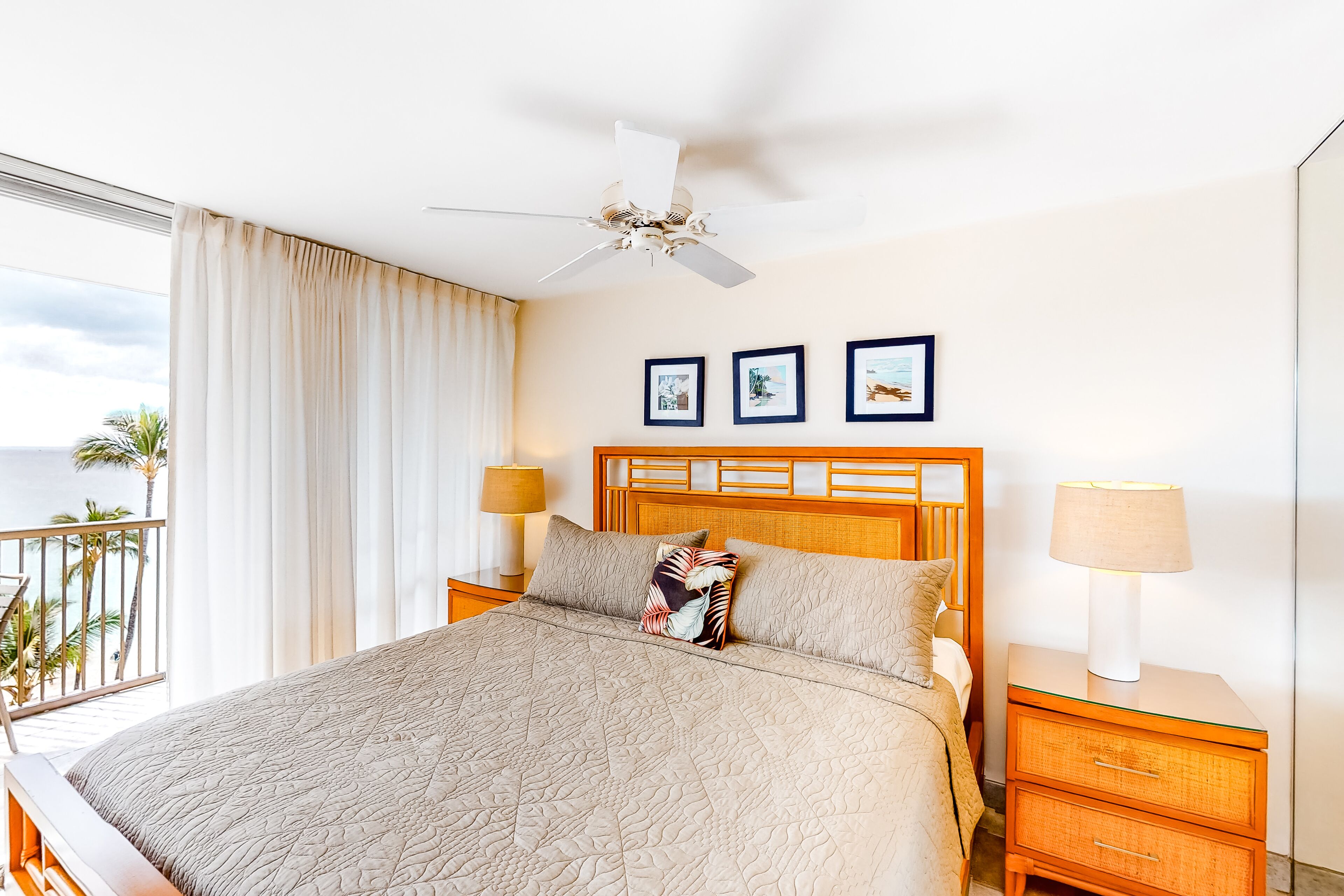 2 bedrooms, iron/ironing board, internet, bed sheets