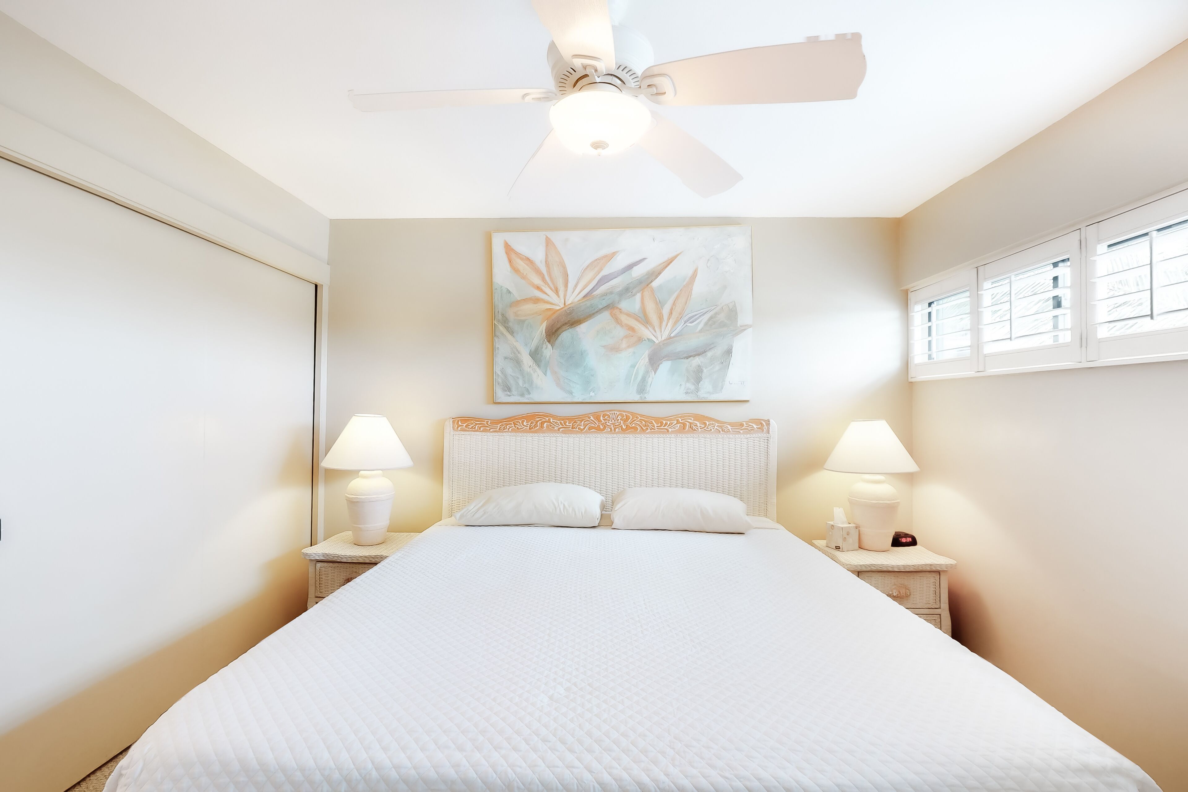 1 bedroom, iron/ironing board, free internet, bed sheets