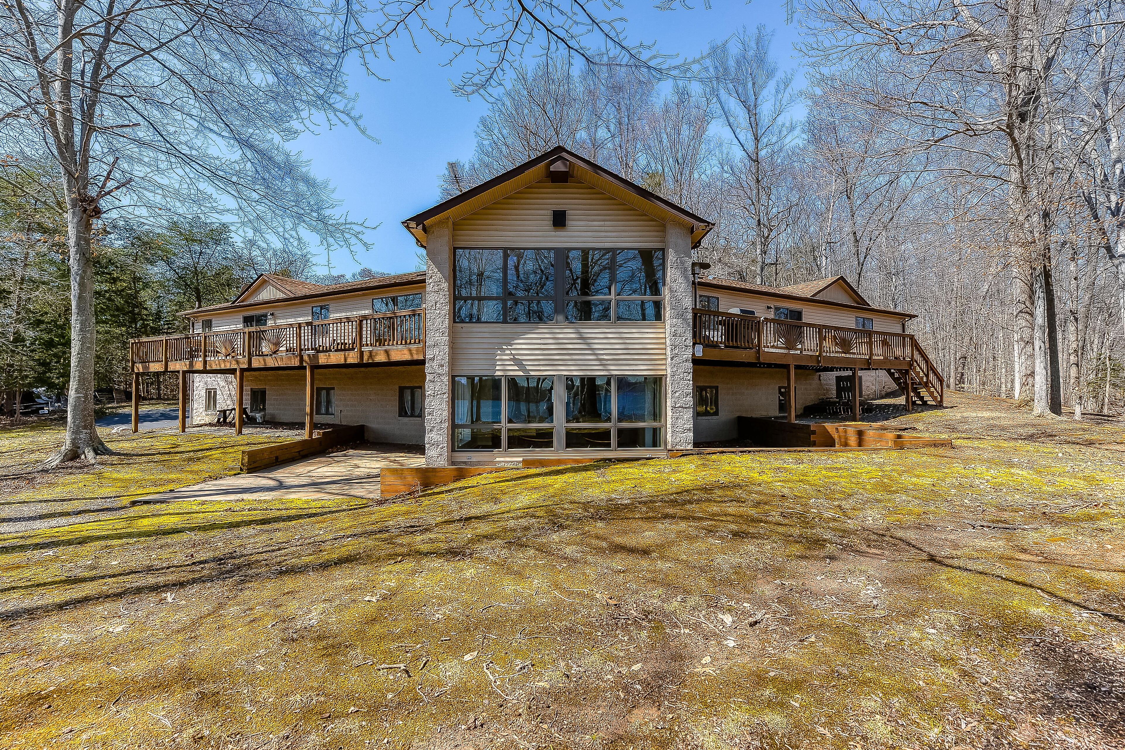 Secluded, lakefront & dog-friendly home with kayaks, deck & grill