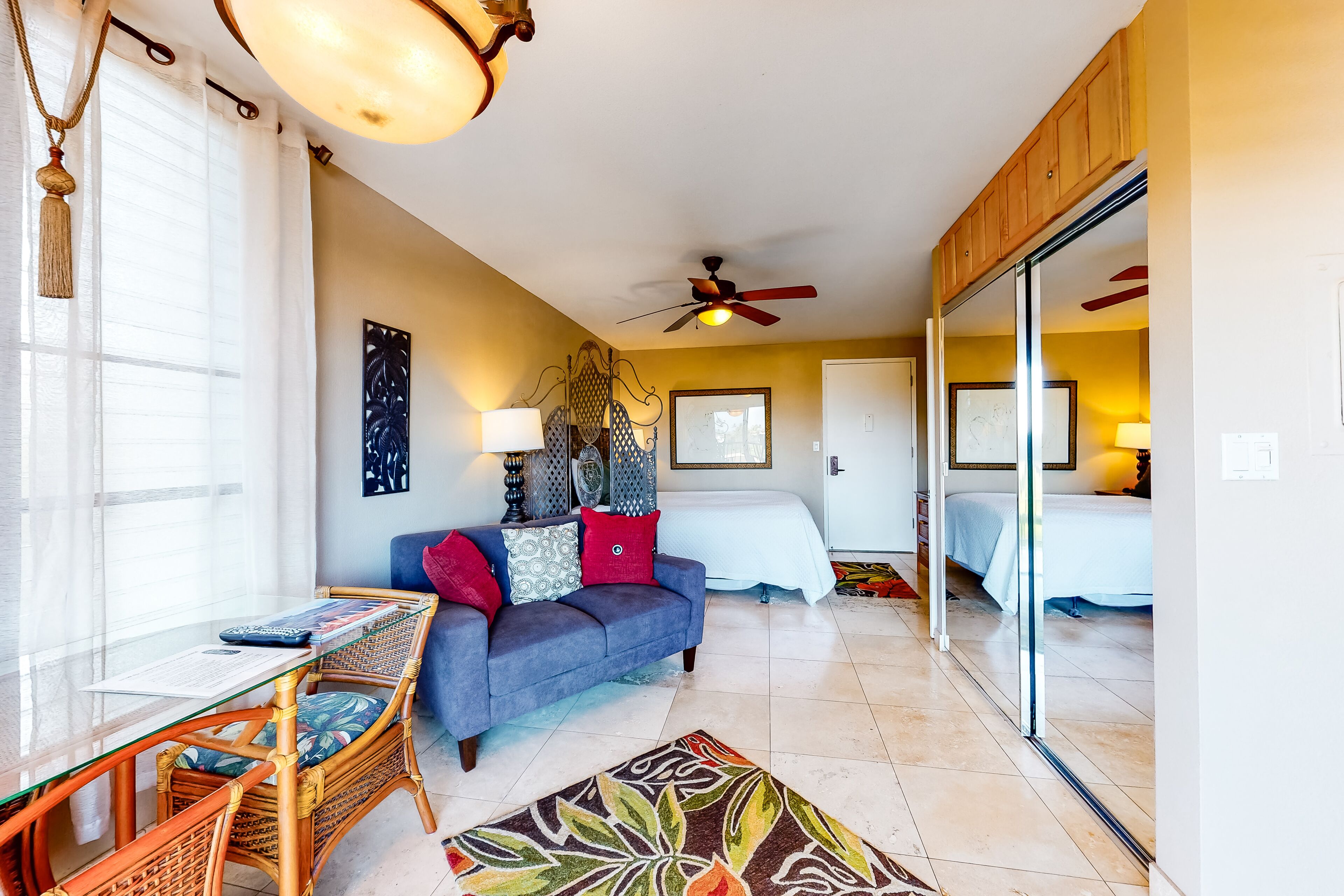 Iron/ironing board, WiFi, bed sheets