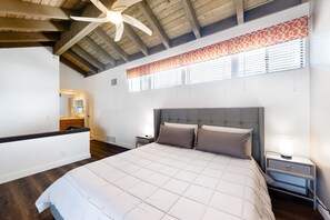 3 makuuhuonetta, silitysrauta/-lauta, internet, vuodevaatteet