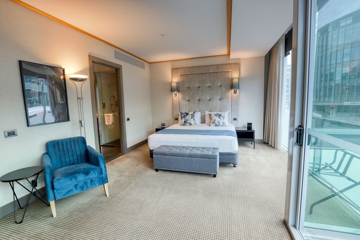 Superior-Zimmer, 1 King-Bett, Nichtraucher, Stadtblick | 1 Schlafzimmer, Bettwäsche aus ägyptischer Baumwolle