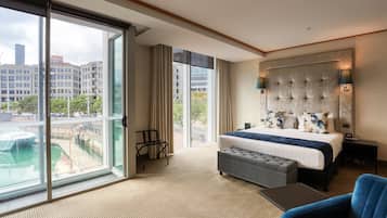 Egyptian cotton sheets, premium bedding, down duvets, pillow-top beds