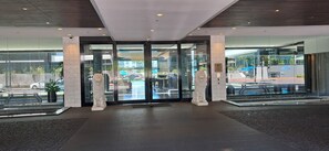 Front of property - Marsden Viaduct Hotel (Auckland)