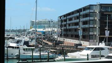 Deluxe King Room with Marina View | Terrace/patio