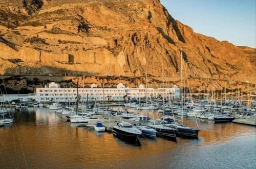 Sunny Seaside Escape in Aguadulce