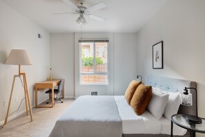 2 chambres, fer et planche Ă repasser, Wi-Fi, draps fournis