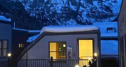 Designer Unit -Town of Telluride, steps to Gondola
