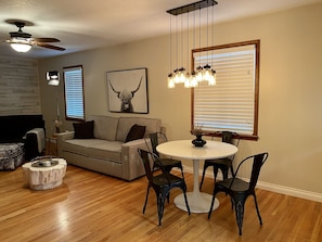 Smart TV - Eastside Modern Farmhouse in downtown Kalispell (Kalispell)