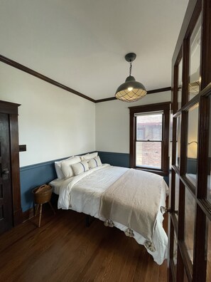 4 bedrooms, WiFi, bed sheets