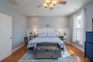 4 Schlafzimmer, Bügeleisen/Bügelbrett, Internetzugang, Bettwäsche
