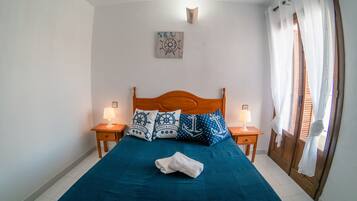 2 habitaciones, tabla de planchar con plancha y wifi gratis