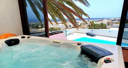 ILLA VISTA MAR I – 360 sqm luxury, heated pool, 600 Mbit, hot tub, gaming room!