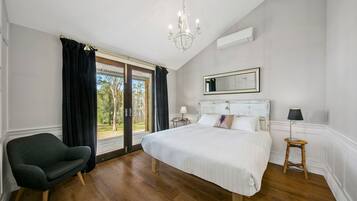1 bedroom, blackout curtains, iron/ironing board, free WiFi