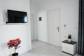 Apartment, 1 Bedroom, Balcony | Desk, soundproofing, free WiFi - Eos ApartHotel (Ksamil)