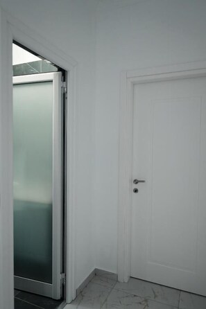 Apartamento, 1 habitación, balcón | Escritorio, sistema de insonorización, wifi gratis