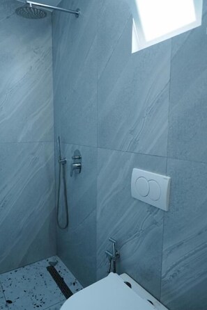 Habitación doble, cocina | Baño | Ducha