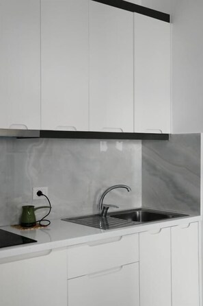 Apartment, 1 Bedroom, Balcony | Desk, soundproofing, free WiFi - Eos ApartHotel (Ksamil)