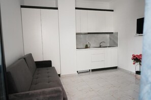 Apartment, 1 Bedroom, Balcony | Desk, soundproofing, free WiFi - Eos ApartHotel (Ksamil)