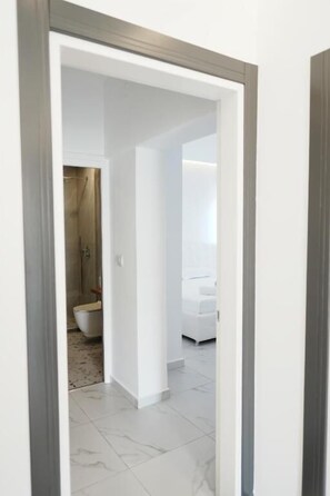 Double Room, Balcony | Desk, soundproofing, free WiFi - Eos ApartHotel (Ksamil)