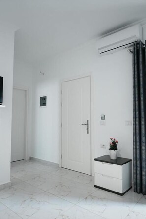 Leilighet, 1 soverom, balkong | Skrivebord, lydisolert og wi-fi (inkludert)
