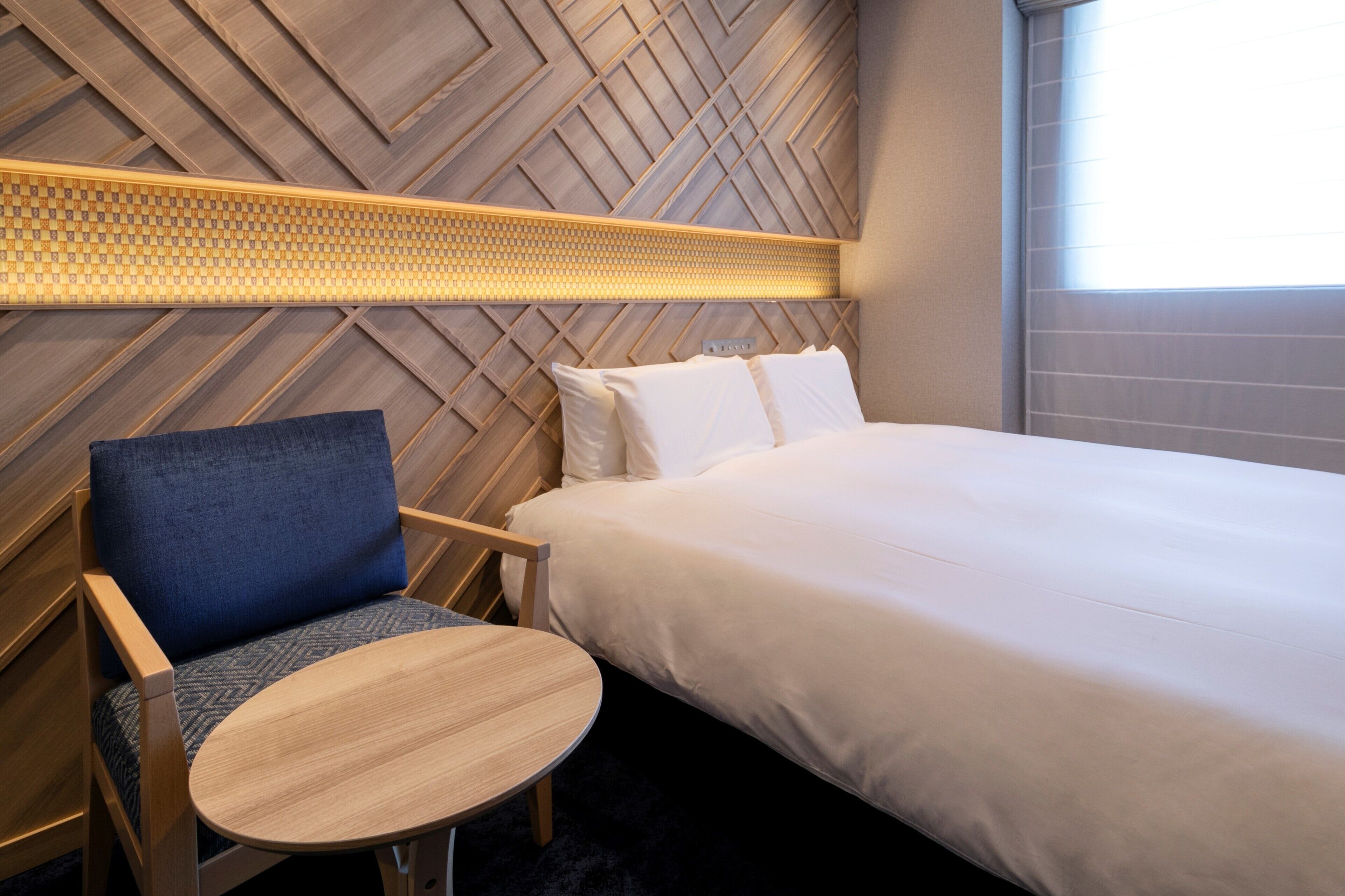 comfort double room, non smoking (shower only) | 1 bedroom, in-room safe, blackout curtains, soundproofing