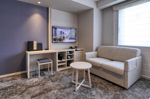 スーペリア ツインルーム 禁煙 | セーフティボックス (室内)、遮光カーテン、防音設備、アイロン / アイロン台