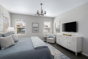 4 bedrooms, iron/ironing board, travel cot, free WiFi - Blue Agave - Ultimate desert vacation spot with a newly built backyard and pool!! (Coachella)