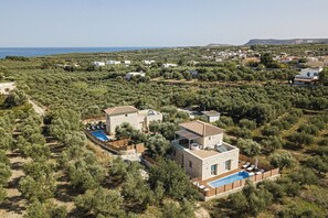 Exterior - Villa Vera - With Private Pool & Jacuzzi (Rethymno)