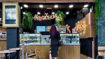 Coffee shop