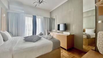 Deluxe Apartment, 2 Bedrooms, Non Smoking, City View | Egyptian cotton sheets, premium bedding, down duvets, memory-foam beds