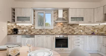 Michaelo Villa   Affordable Luxury!