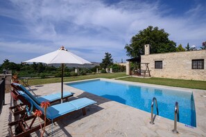 Seasonal outdoor pool, pool umbrellas, sun loungers - Stone Built Villa Aphoditi with pool (Apokoronas)